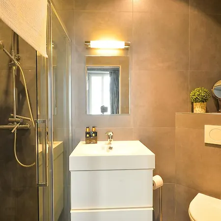Luxurious 2bdrm 2 Ba In The Heart Of Le Marais Apartmán *